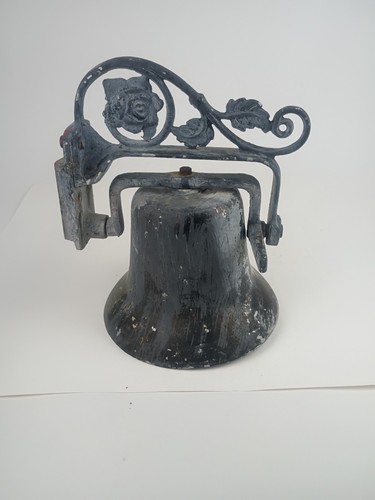 Large cast iron - large, vintage