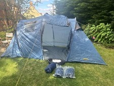 halfords 4 man tent, 2x Airbed, 1x Sleeping Bag, Used Twice In Garden, Vgc