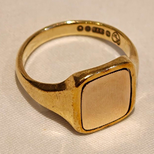 Vintage 1967 solid 9ct - vintage,