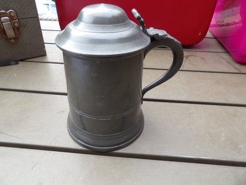Vintage lidded pint pewter - pint,