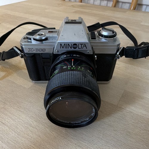 Minolta 300 silver 35mm slr - x-300,