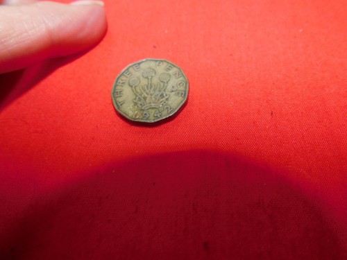Collectable three pence - 3d,
