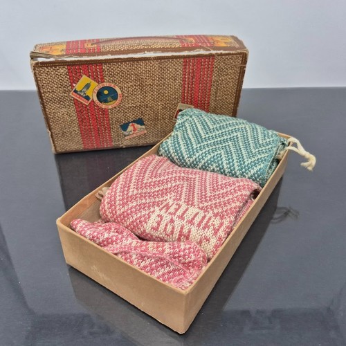 Vintage treinis bros suitcase - vintage,