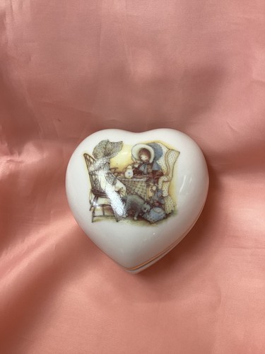 Vintage holly hobbie heart - vintage,