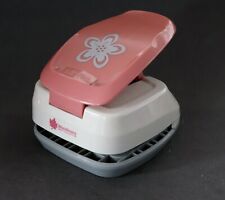 LARGE WOODWARE 1.5" PLUS FLOWER 4.1 cm LEVER PAPER PUNCH 