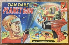 Dan Dare Planet Gun & Three Missiles. Superb 1953 Space Toy. Original & Boxed.