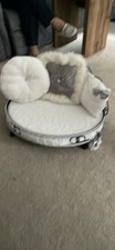 Small Pretty Dog/cat Bed