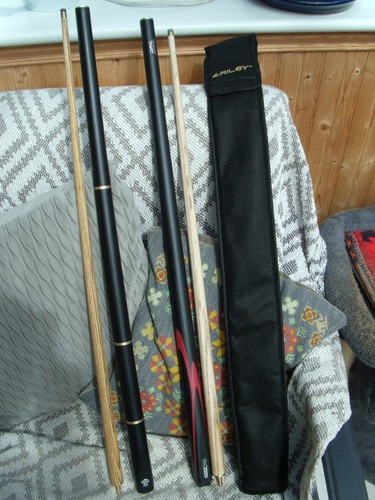 Snooker cue pair - snooker,