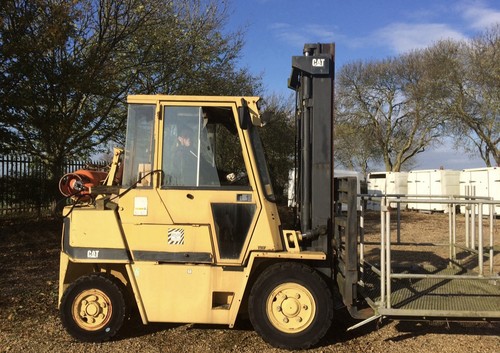 Caterpillar forklift truck - forklift, 4.5