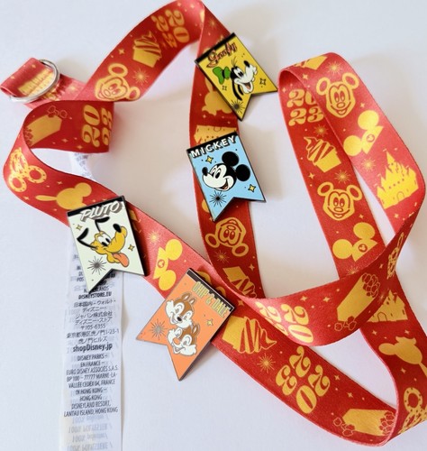 Disney pin trading - pin, set