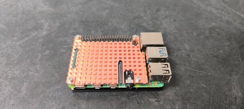 Raspberry model 8gb ram - 4,