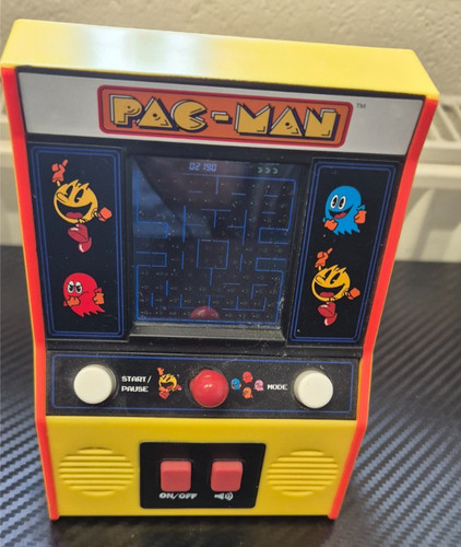Pacman desktop arcade game - arcade,