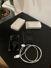 Apple iPod Touch 2nd Generation A1288 8GB Black/Silver joblot pair