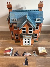 The Victorian House Featuring