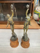 Metal Statues Figurines