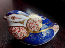 Royal Crown Derby Quail Paperweight - Hand Painted  22ct gold.  Silver stopper.