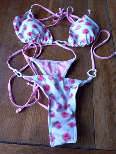 Strawberry string bikini - string,