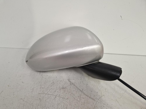 Vauxhall corsa 2011 right - d,