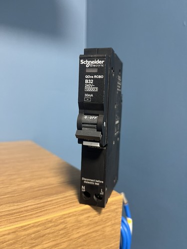 Schneider square qovs - square, d