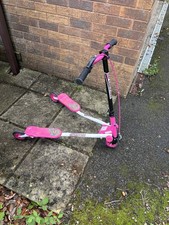 Sporter 3-Wheeled Swing Scooter Girls Pink/Black Only Used Once
