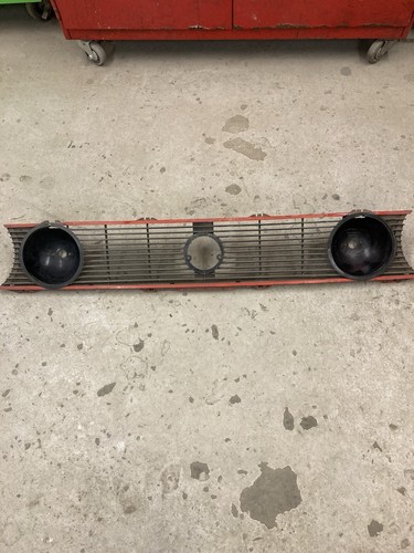 Golf gti centre grill - gti,