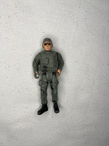 Soldier camouflage action - camouflage,