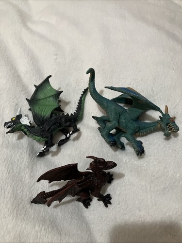 Dragon plastic resin play - dragon,