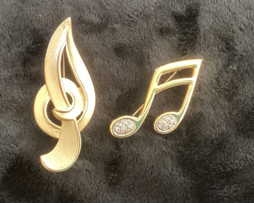 Vintage estate gold tone - gold,