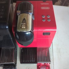 One DeLonghi Lattissima Touch
