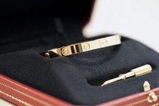 Cartier love bracelet - cartier,