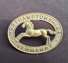 Northamptonshire Yeomanry British Army military hat badge