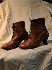 Vintage Victorian / Western