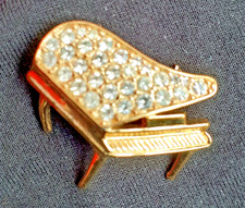 Vintage Trifari Jewelry Crystal/ Glass Piano Brooch/Pin