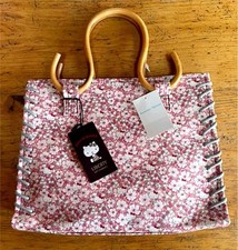 Samantha Thavasa Hello Kitty