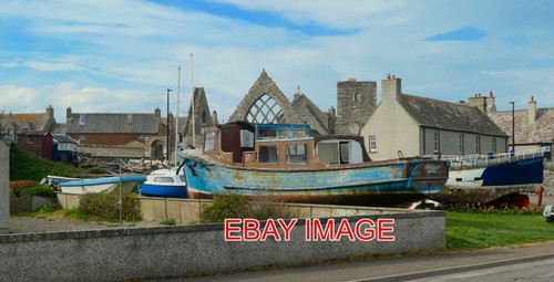 Photo derelict boats under - ,