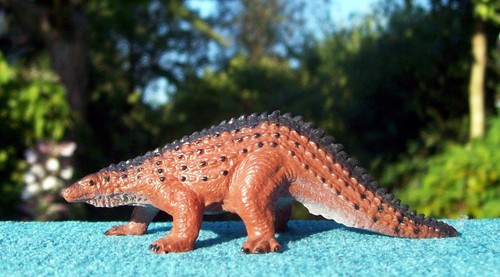 Painted invicta scelidosaurus - invicta,