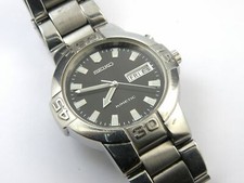 Seiko 5M43-0E90 Men's Kinetic Sports Divers Watch - 100m