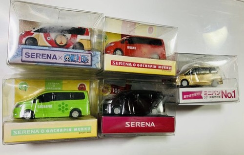Lot nissan serena diecast - serena,