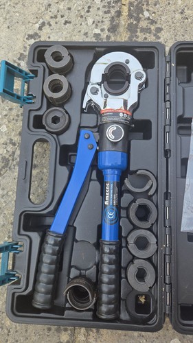 Hydraulic pipe crimping - crimping, tool