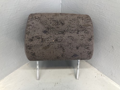 Discovery headrest near side - 2,