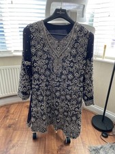 Ladies beautiful Wedding dress Asian medium NEW, COST £300