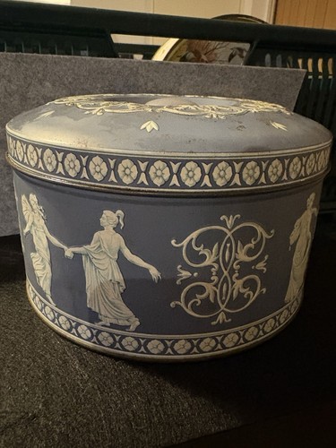 Vintage biscuit tin nabisco - biscuit,