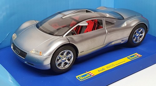 Revell scale diecast - revell, 1/18