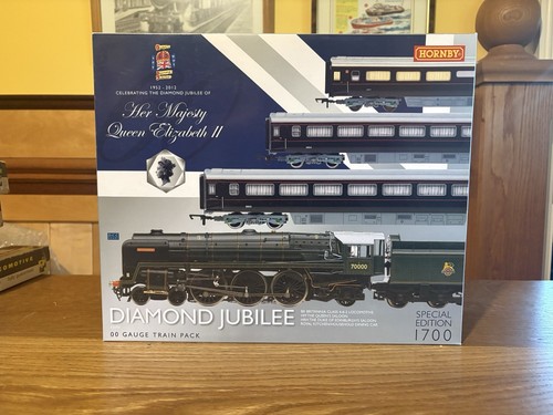 Hornby r3094 diamond jubilee - hornby,