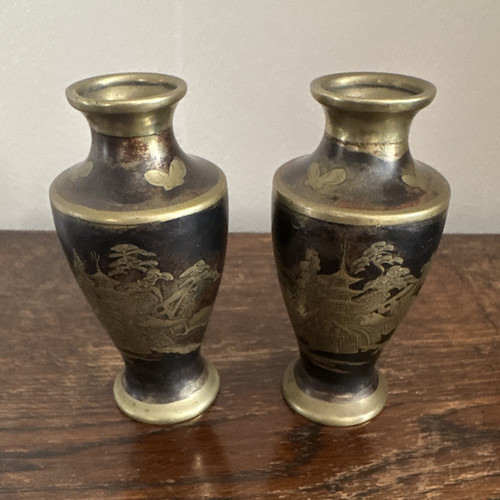 Pair small brass bud - pair,