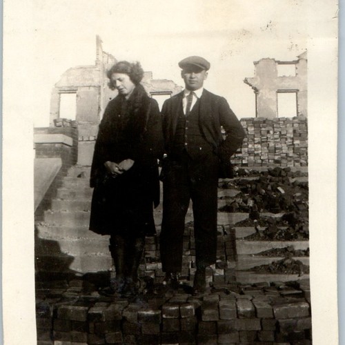 C1920s nixon ruined - e,