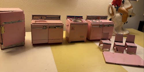 Pink vintage wolverine - wolverine, kitchen