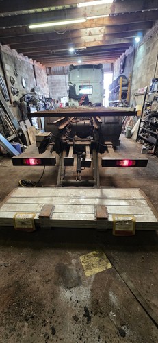 Palfinger fold away tail lift - away,