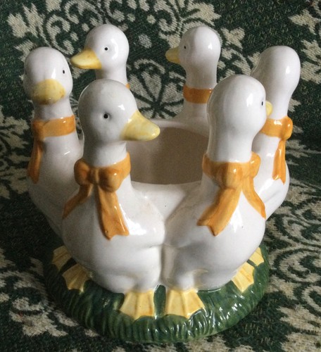 Lovely ceramic goose - lovely,