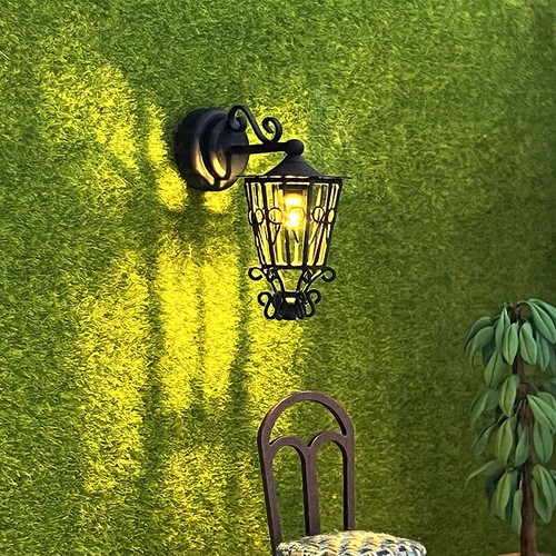 Black lamps scale dolls - black,